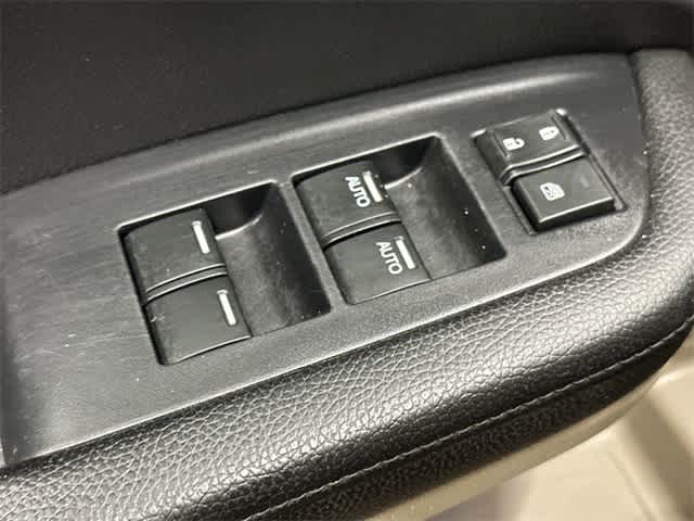 Thumbnail: 2019 Honda Pilot - 20