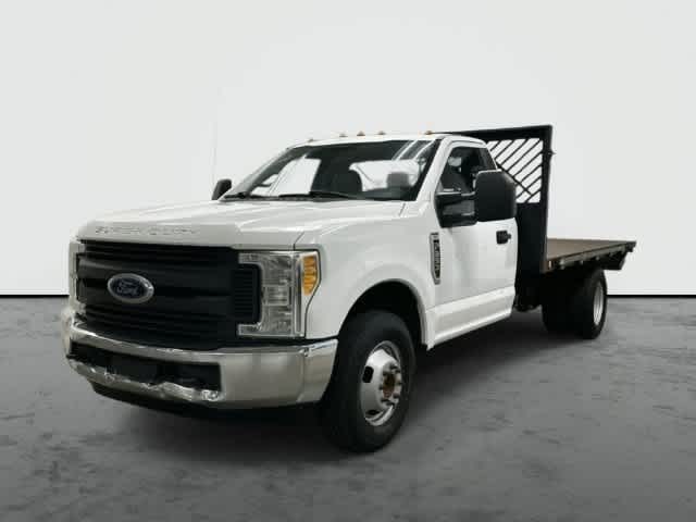 2017 Ford F-350 Super Duty Chassis Cab