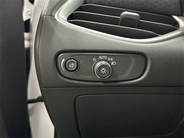 Thumbnail: 2024 Chevrolet Malibu - 19