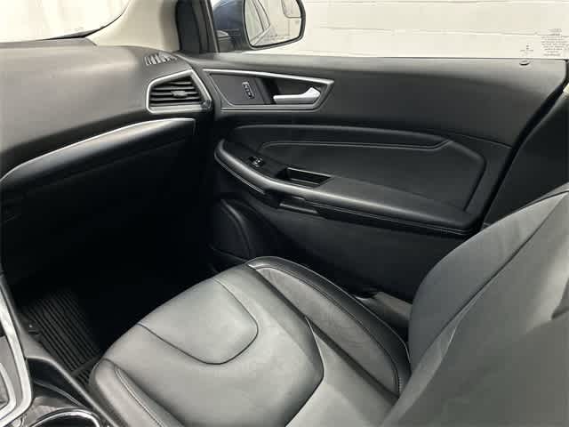Thumbnail: 2018 Ford Edge - 13
