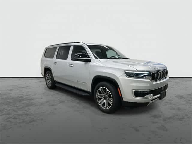 Thumbnail: 2023 Jeep Wagoneer - 5