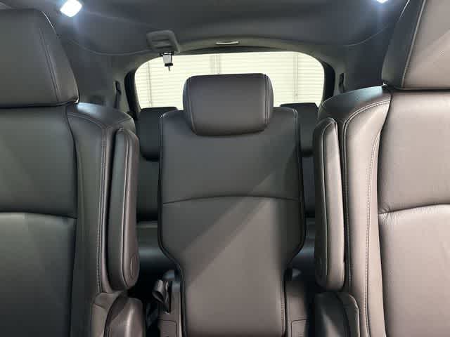 Thumbnail: 2019 Honda Odyssey - 14