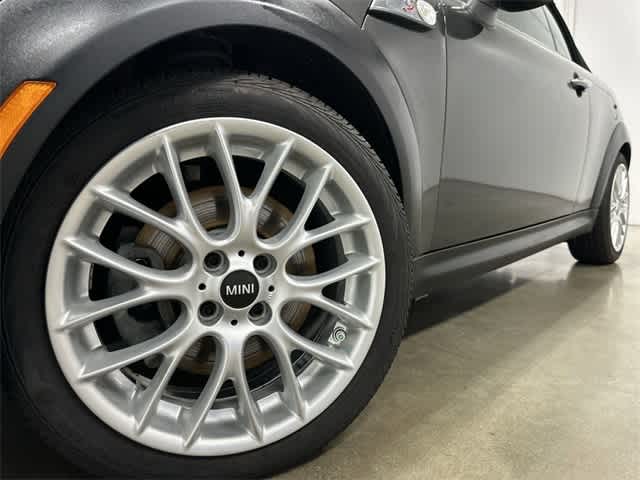 Thumbnail: 2015 MINI Cooper Convertible - 27