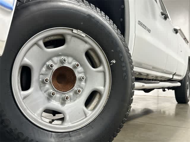 Thumbnail: 2019 Chevrolet Silverado 2500 - 28