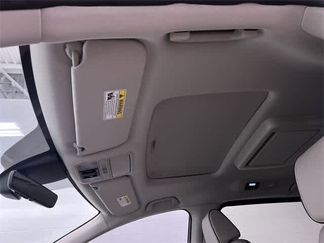 2025 Honda Odyssey Touring 29