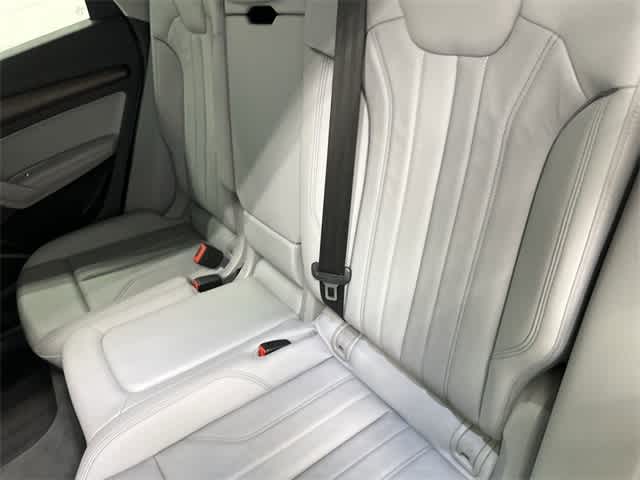 Thumbnail: 2024 Audi Q5 - 11