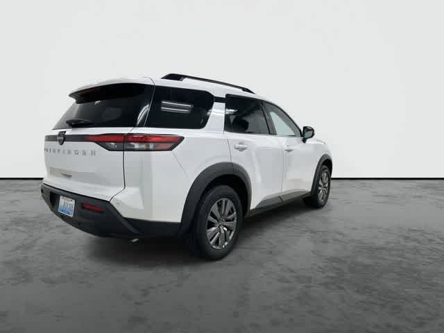 Thumbnail: 2025 Nissan Pathfinder - 3