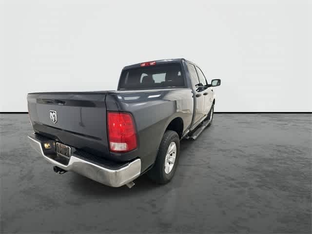 Thumbnail: 2020 RAM 1500 Classic - 3