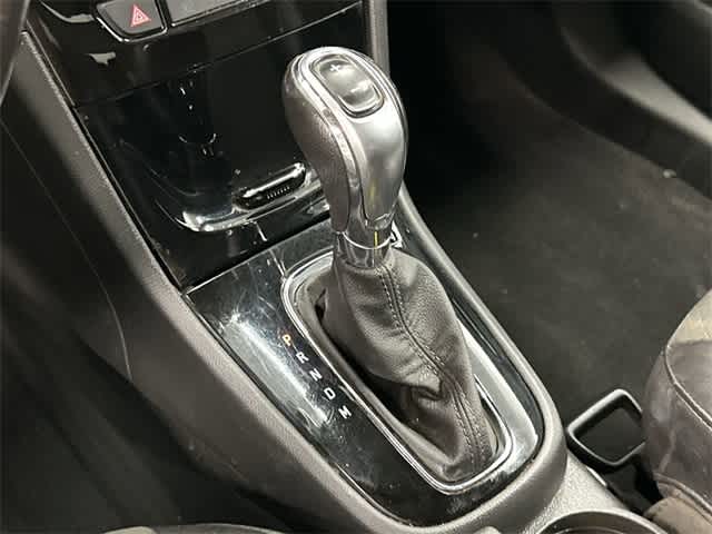 Thumbnail: 2021 Buick Encore - 24