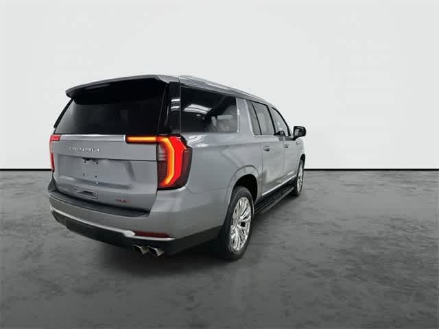 Thumbnail: 2025 GMC Yukon XL - 3