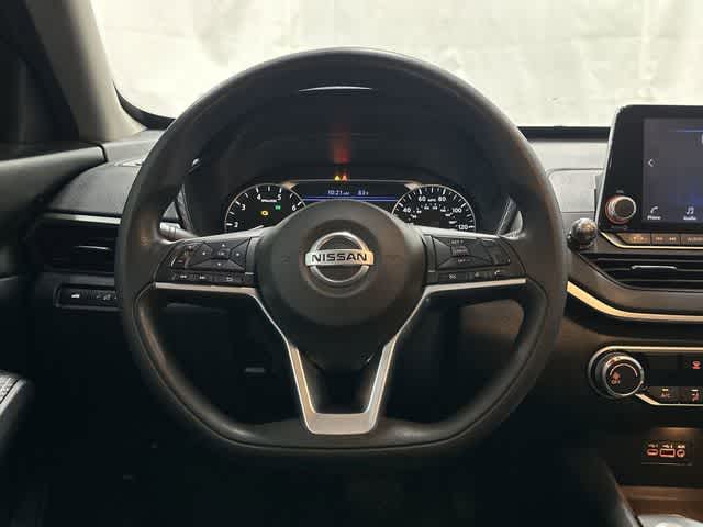 Thumbnail: 2020 Nissan Altima - 15