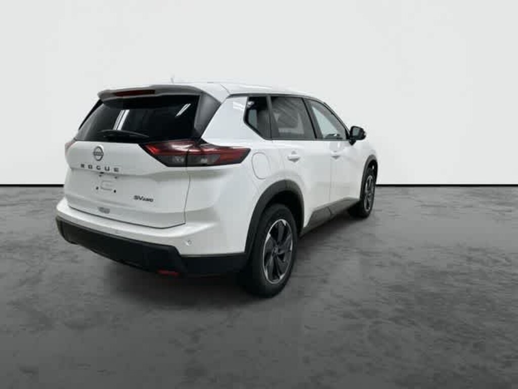 Used 2024 Nissan Rogue SV SUV