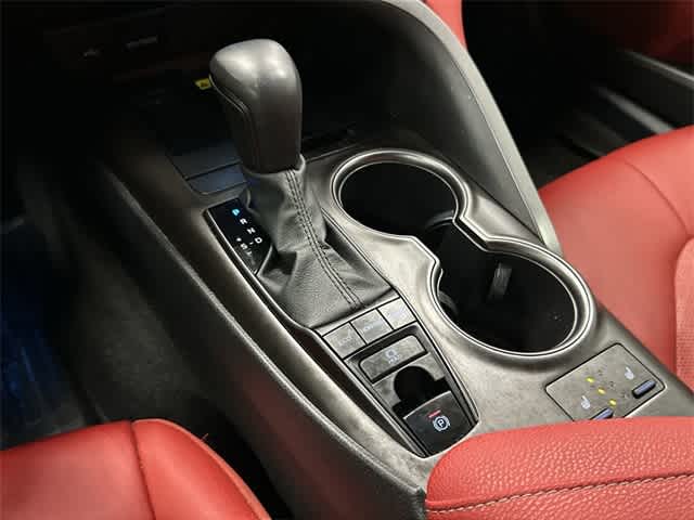 2022 Toyota Camry XSE 24