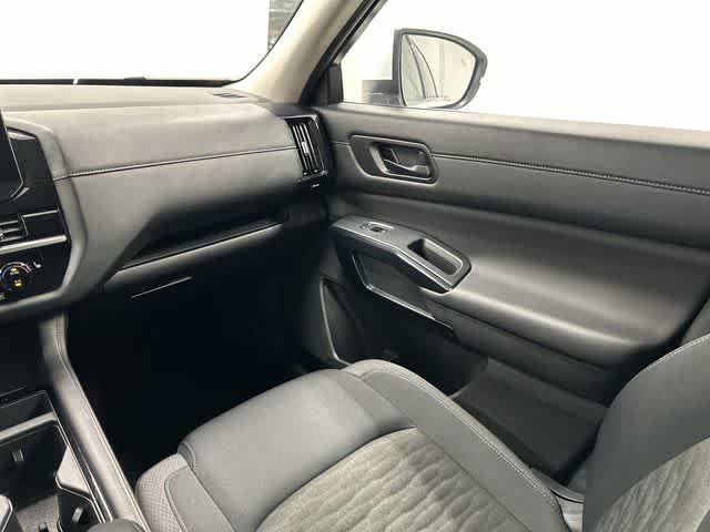 Thumbnail: 2025 Nissan Pathfinder - 13