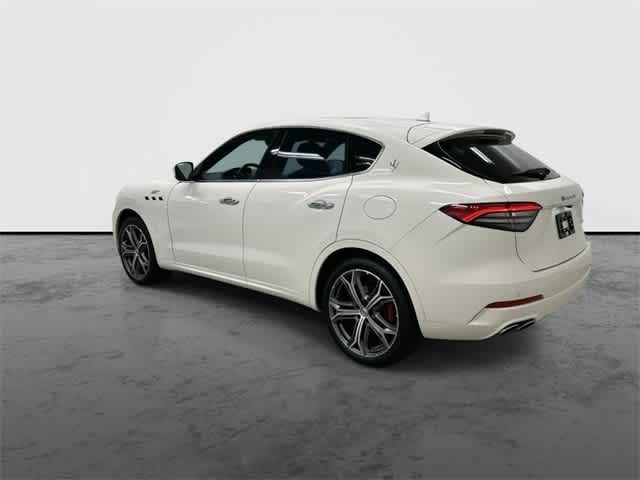 Thumbnail: 2023 Maserati Levante - 9