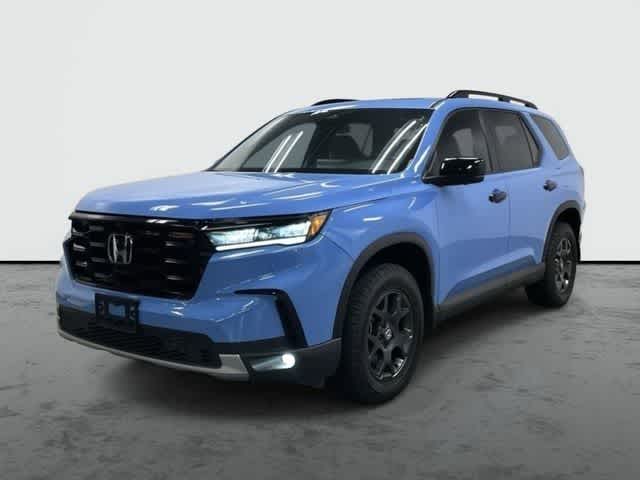 2025 Honda Pilot TrailSport AWD's photo