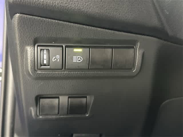 Thumbnail: 2025 Toyota Corolla Cross - 19