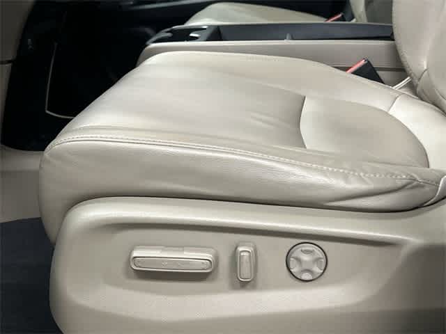 Thumbnail: 2020 Honda Odyssey - 26