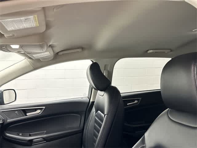 Thumbnail: 2022 Ford Edge - 27