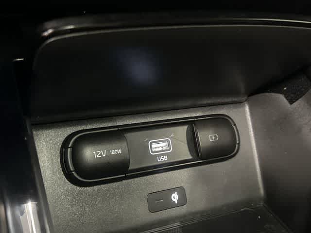 Thumbnail: 2022 Kia Telluride - 26