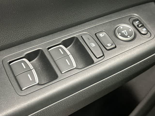 Thumbnail: 2025 Honda CR-V - 20