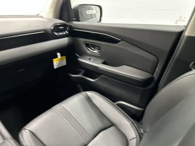 Thumbnail: 2026 Honda Pilot - 13