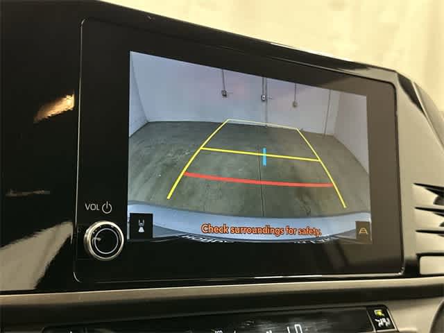 Thumbnail: 2025 Toyota Camry - 23