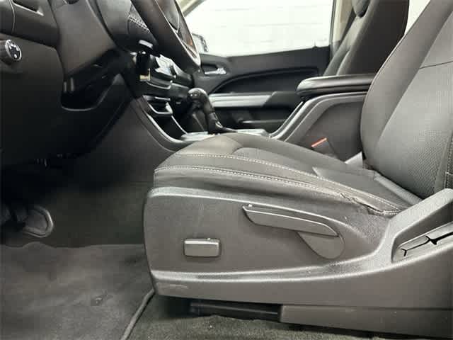 Thumbnail: 2018 Chevrolet Colorado - 26