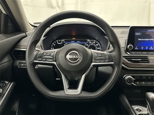 Thumbnail: 2023 Nissan Altima - 15