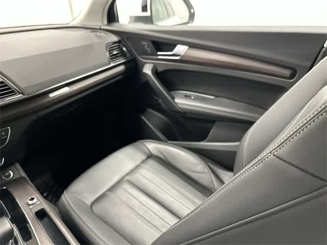 Thumbnail: 2021 Audi Q5 - 13