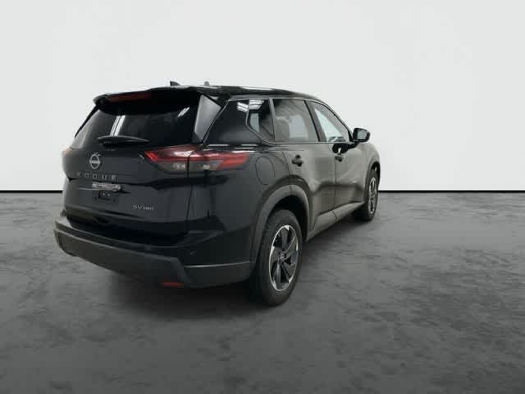 Used 2024 Nissan Rogue SV SUV