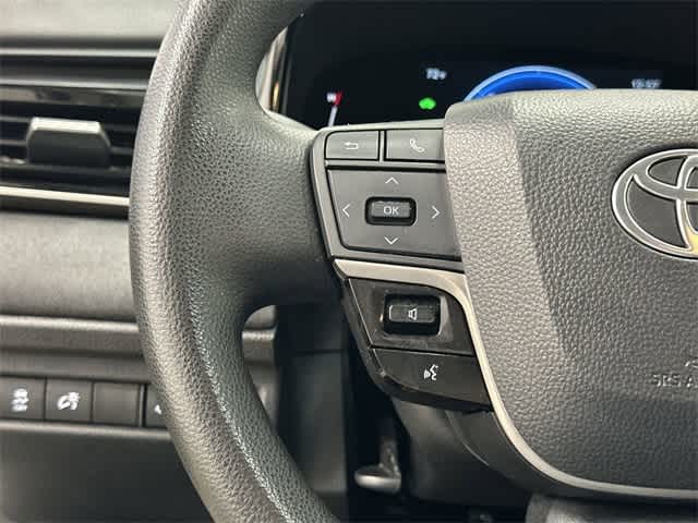 Thumbnail: 2025 Toyota Camry - 17