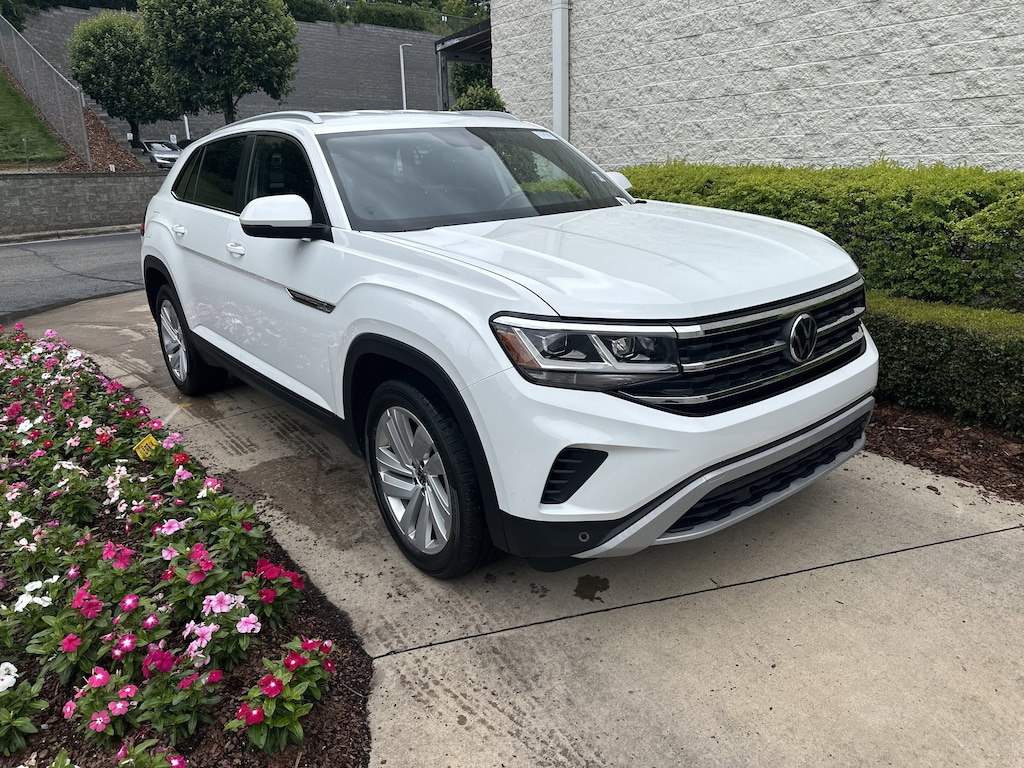 Used 2022 Volkswagen Atlas Cross Sport 3.6L V6 SE w/Technology SUV