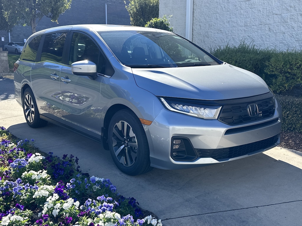 New 2026 Honda Odyssey EX-L Minivan