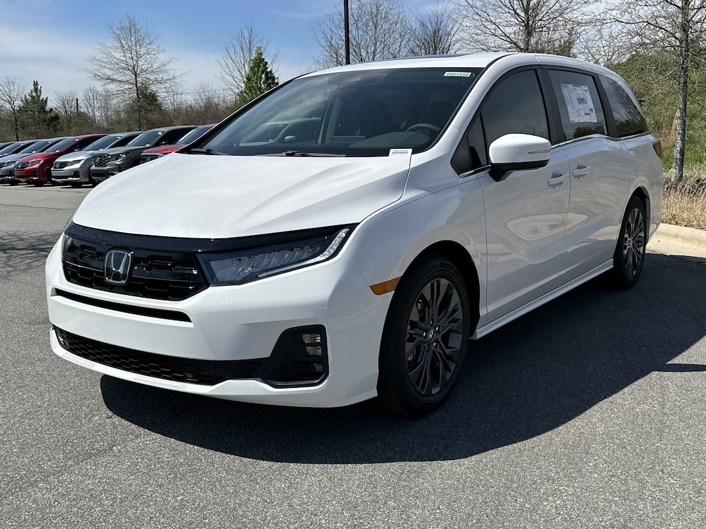 New 2026 Honda Odyssey Touring Minivan