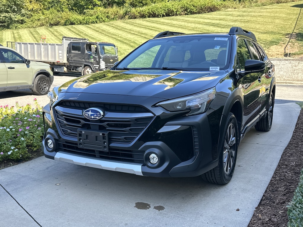 Used 2023 Subaru Outback Limited SUV