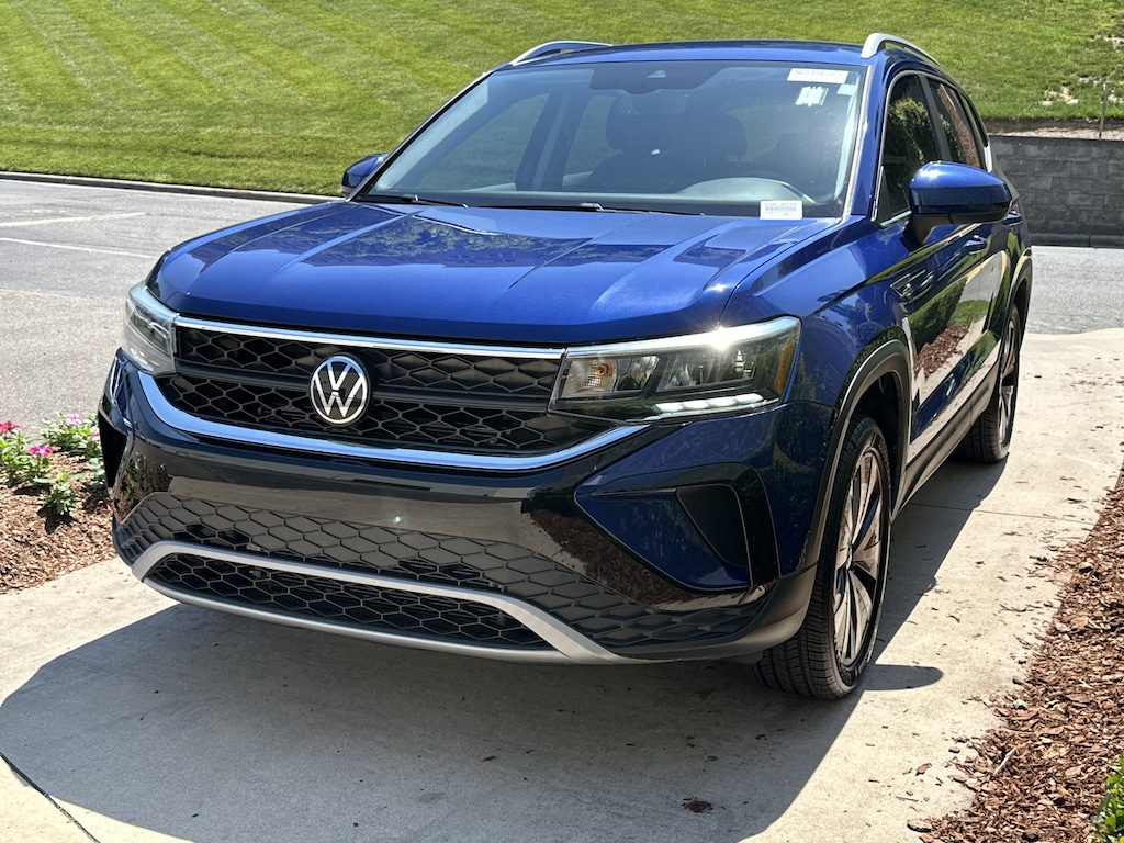 Used 2023 Volkswagen Taos SE SUV