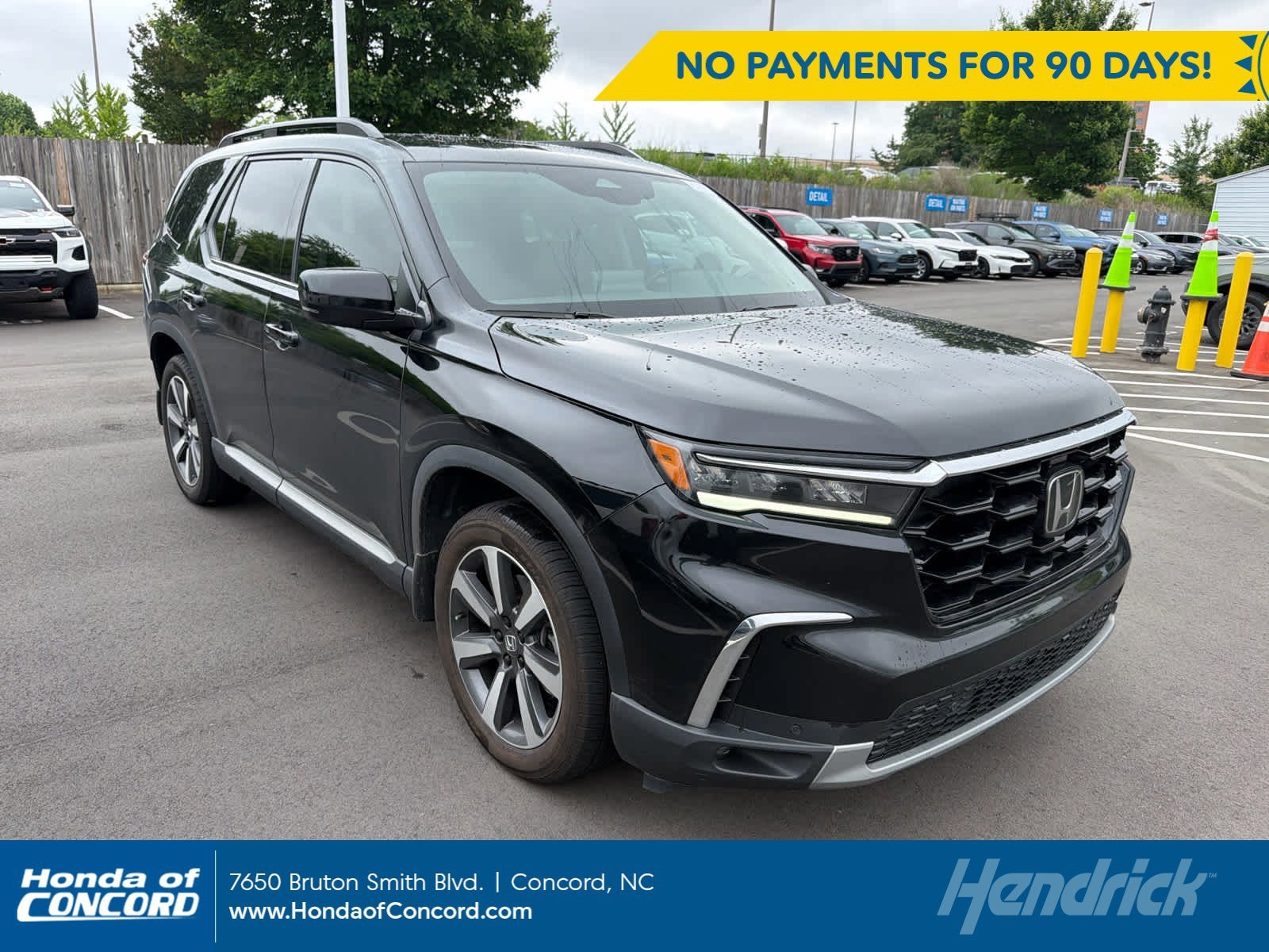 2025 Honda Pilot Touring 2WD's photo