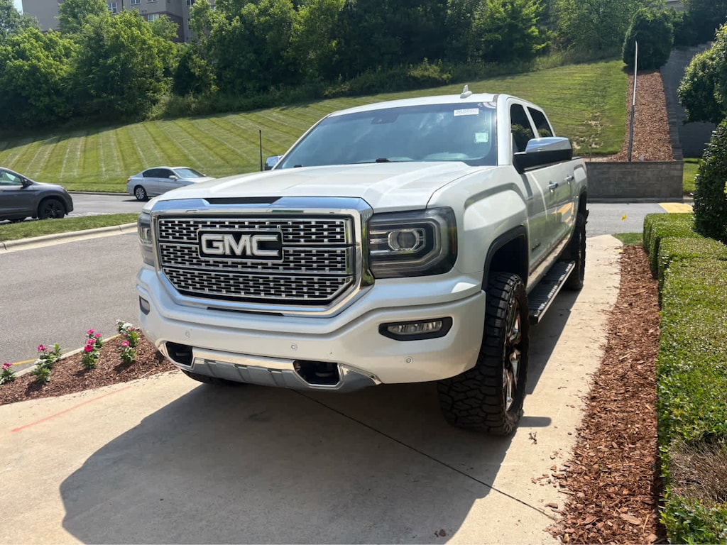 Used 2017 GMC Sierra 1500 Denali Pickup