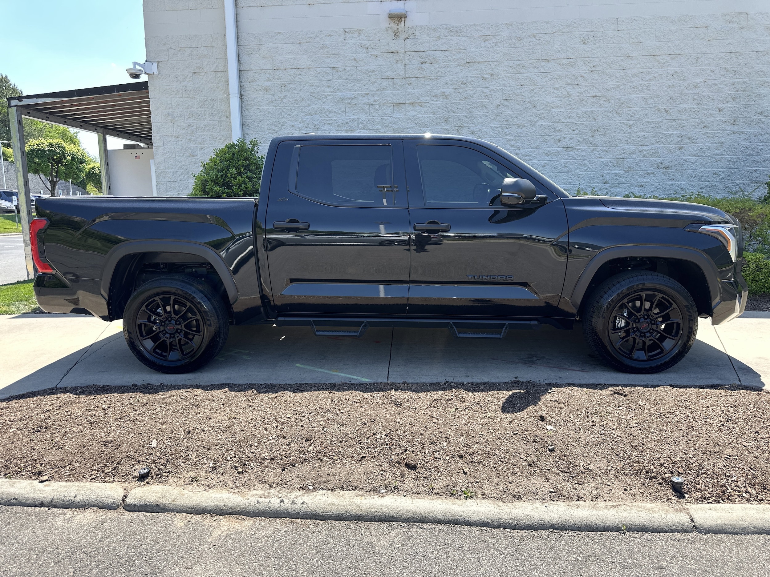 2024 Toyota Tundra SR5 photo 3