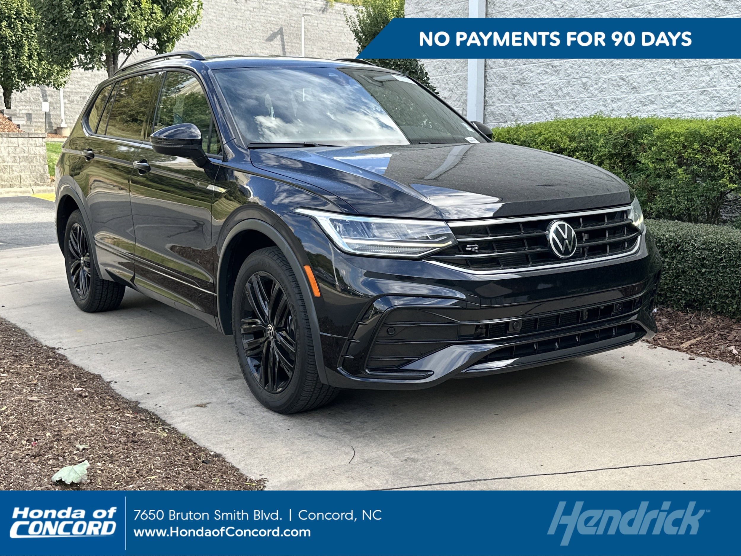 2022 Volkswagen Tiguan SE R-LINE BLACK