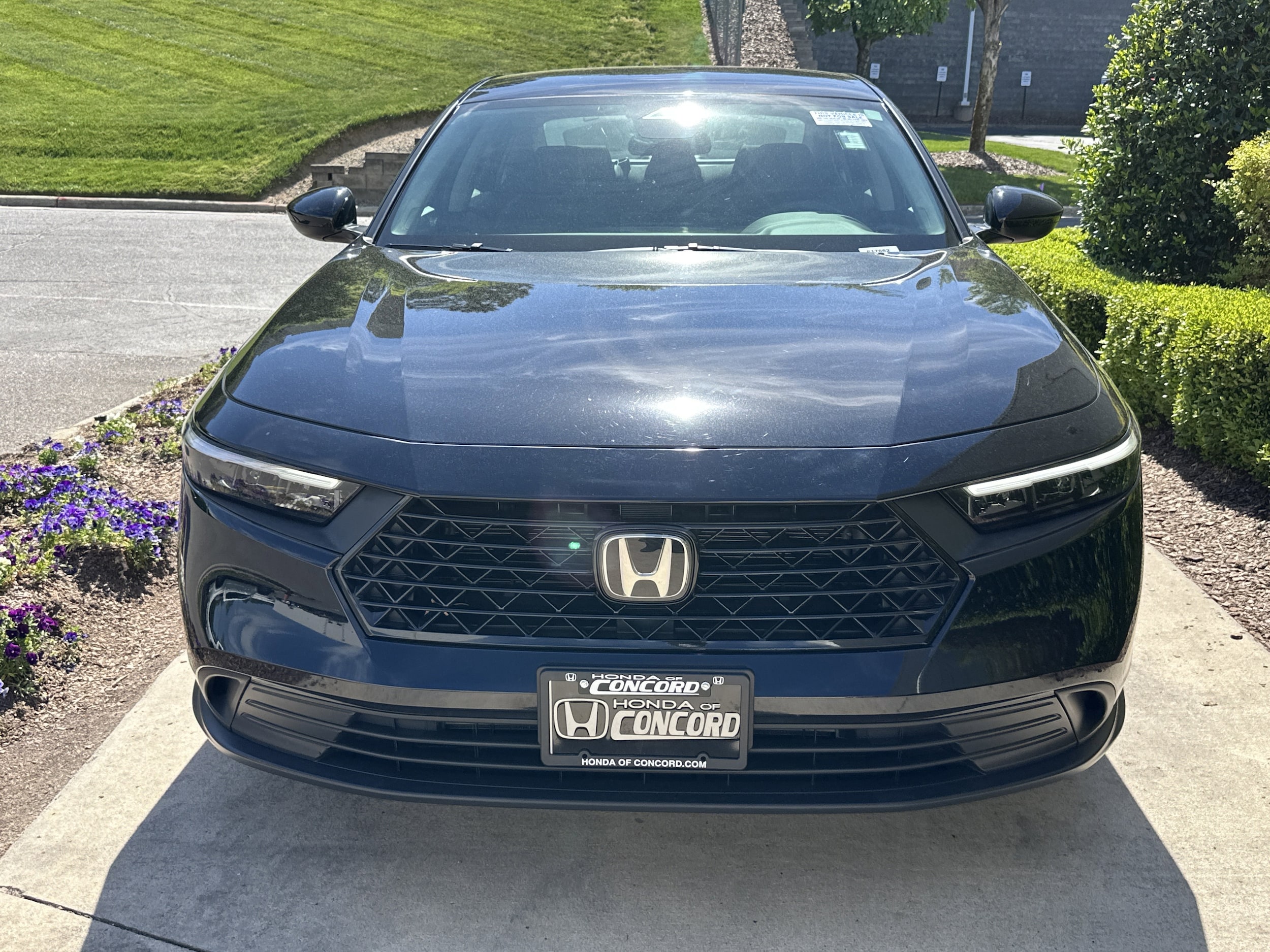 2023 Honda Accord LX photo 2