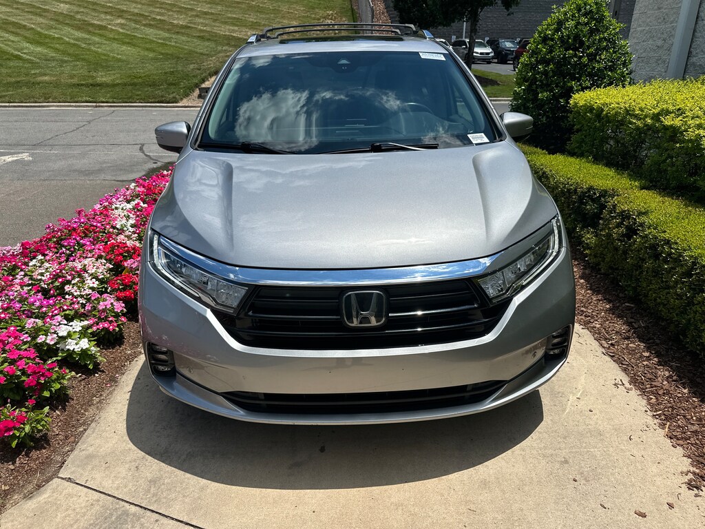 Certified 2024 Honda Odyssey Elite Minivan