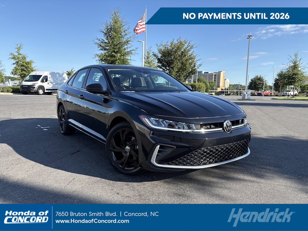 Certified 2025 Volkswagen Jetta SE Sedan