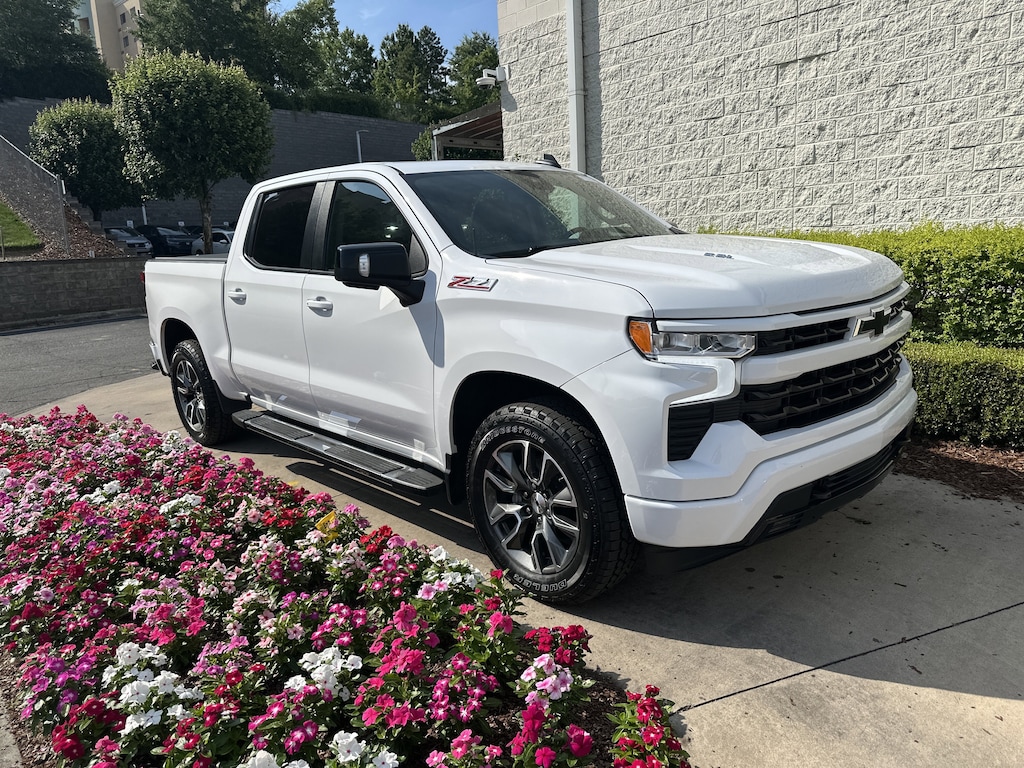 Used 2023 Chevrolet Silverado 1500 RST Pickup