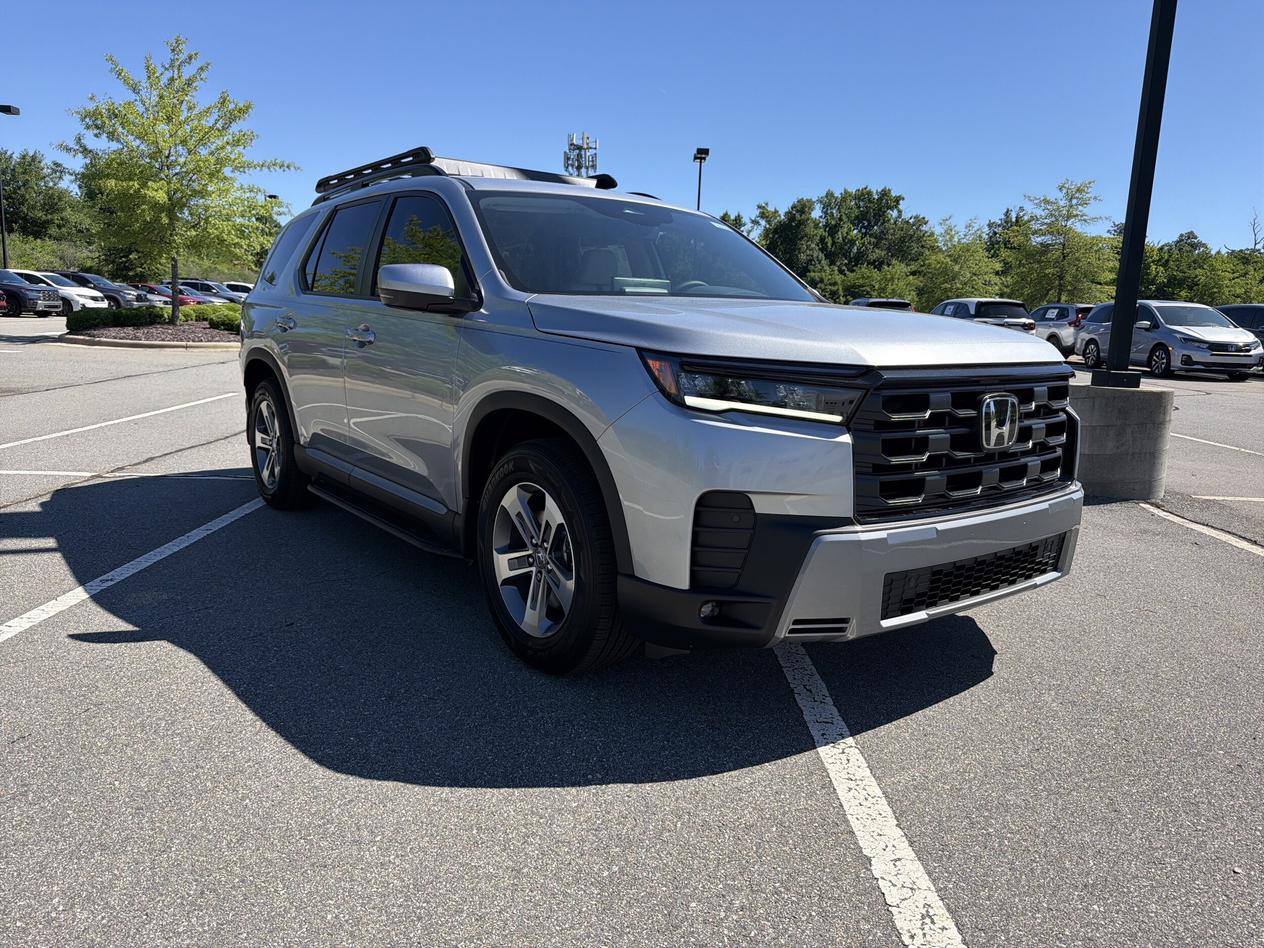 2026 Honda Pilot EX-L 2WD's photo
