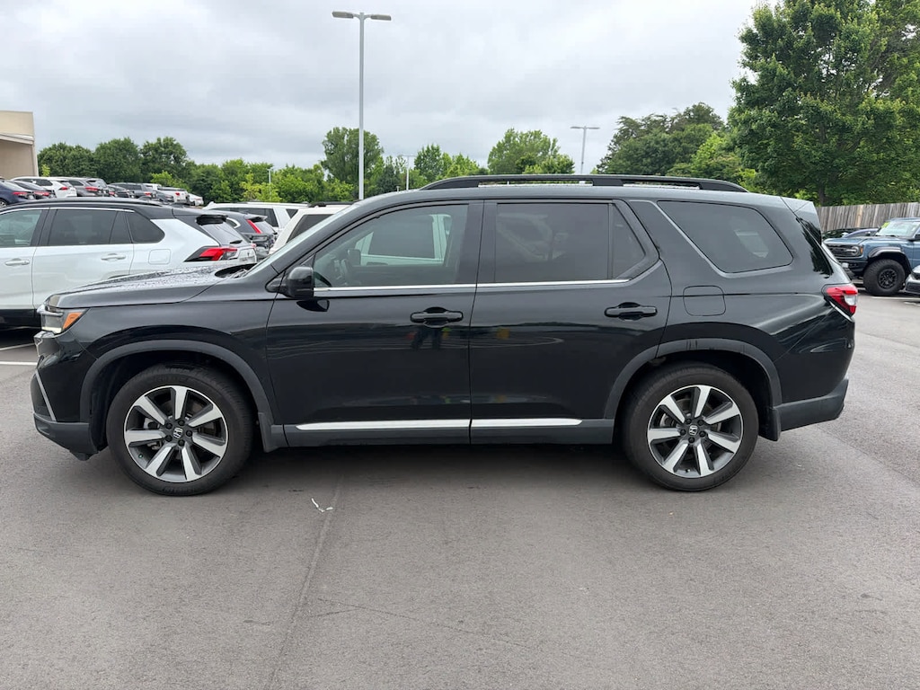 Certified 2025 Honda Pilot Touring SUV