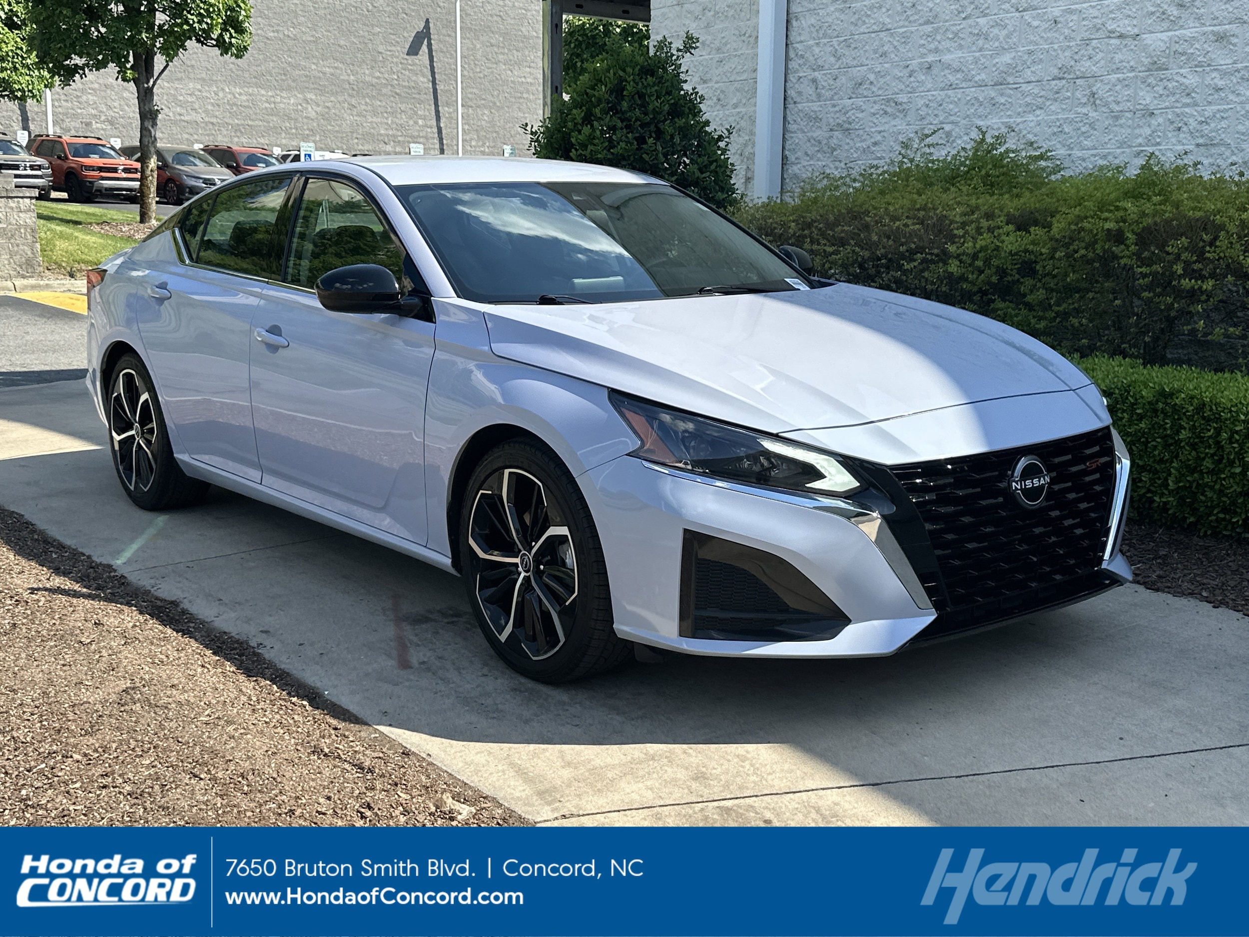 2024 Nissan Altima SR