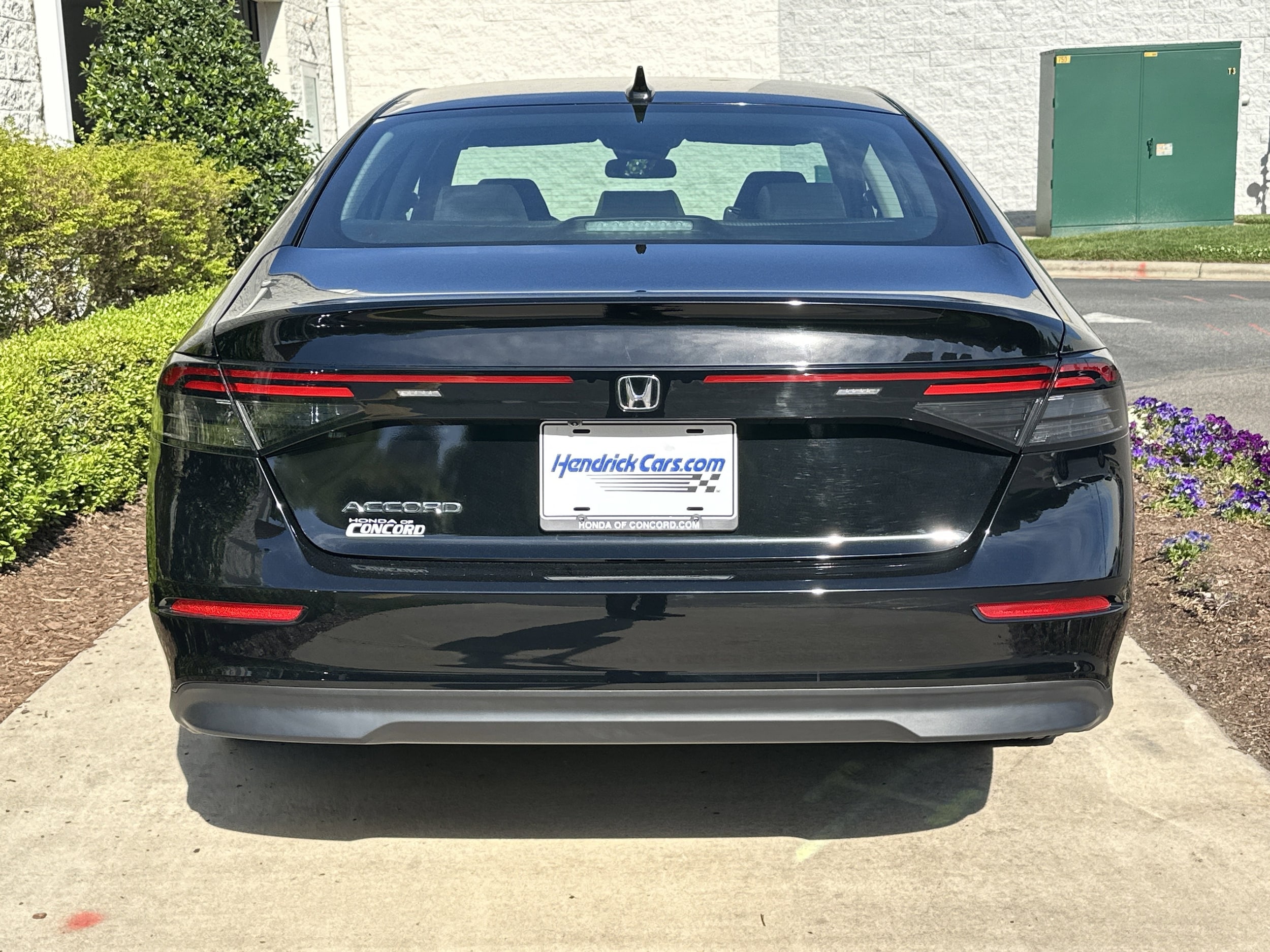 2025 Honda Accord LX photo 6