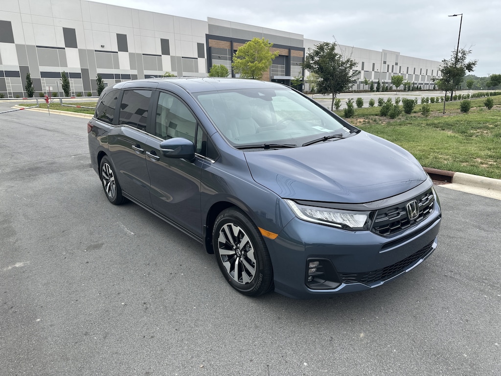 New 2026 Honda Odyssey EX-L Minivan